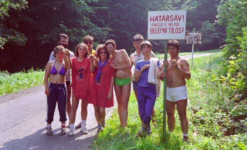 foto a hatarnal
